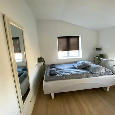 Vshus Apartment-2 Bedrooms Near Center *